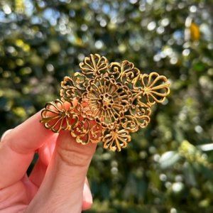 VTG Museum of Fine Arts MFA Filigree Gold Flower BROOCH